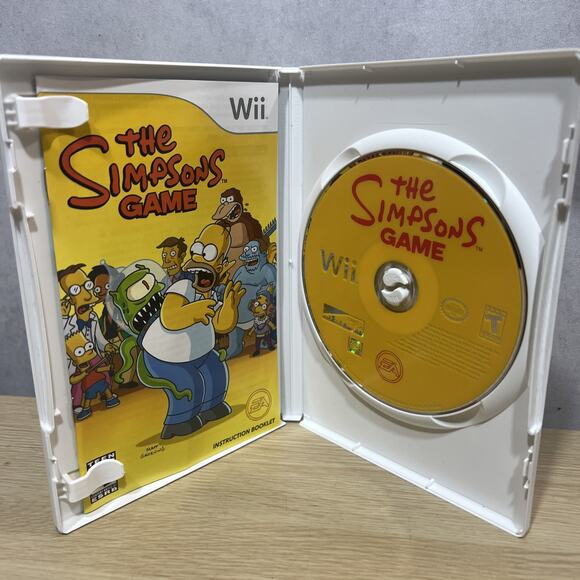 The Simpsons Game - Nintendo Wii Complete Working - Picture 2 of 4